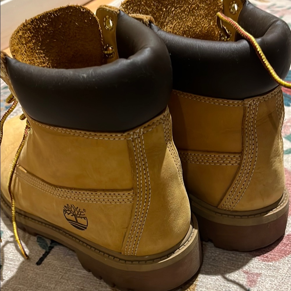 Timberland Boots - Picture 3 of 3